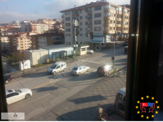 Ankara Öveçler cadde üzerinde 3 cepheli daire