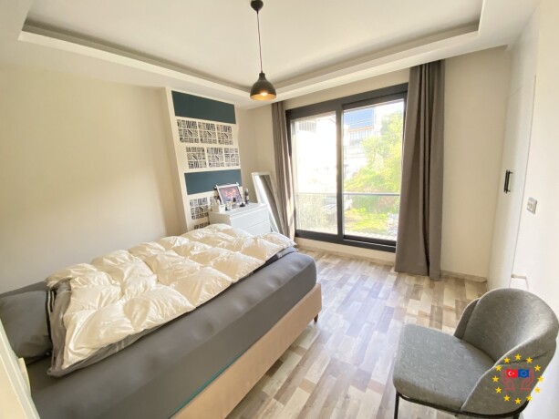 urkmez-de-deniz-manzarali-mustakil-ultra-luks-satilik-31-villa-big-4